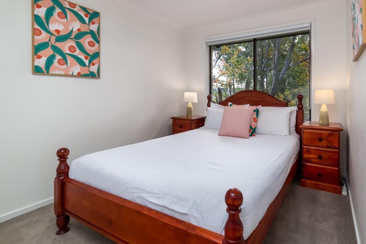Spacious And Restful Holiday Home With Backyard Weetangerra Bagian luar foto
