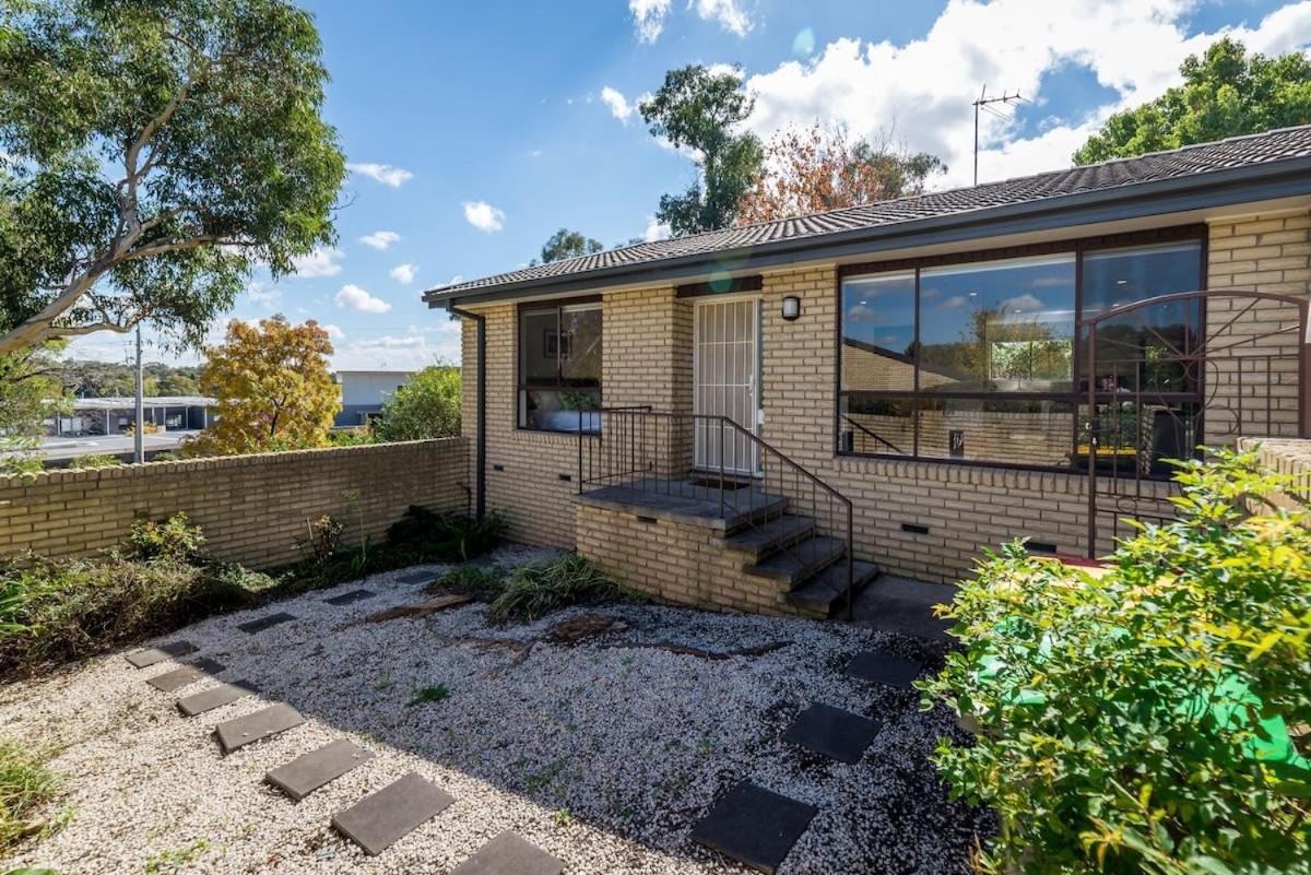 Spacious And Restful Holiday Home With Backyard Weetangerra Bagian luar foto